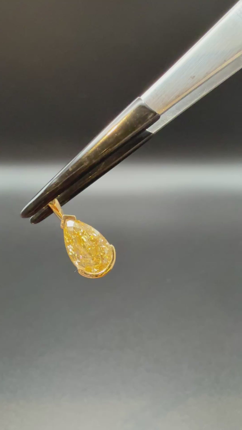Akwa  Pendant